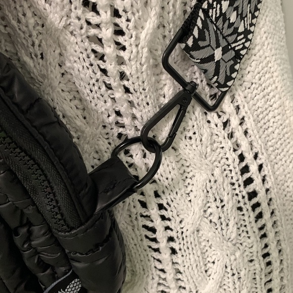 SIMPLY SOUTHERN Black Quilted Crossbody Bag - Picture 6 of 7